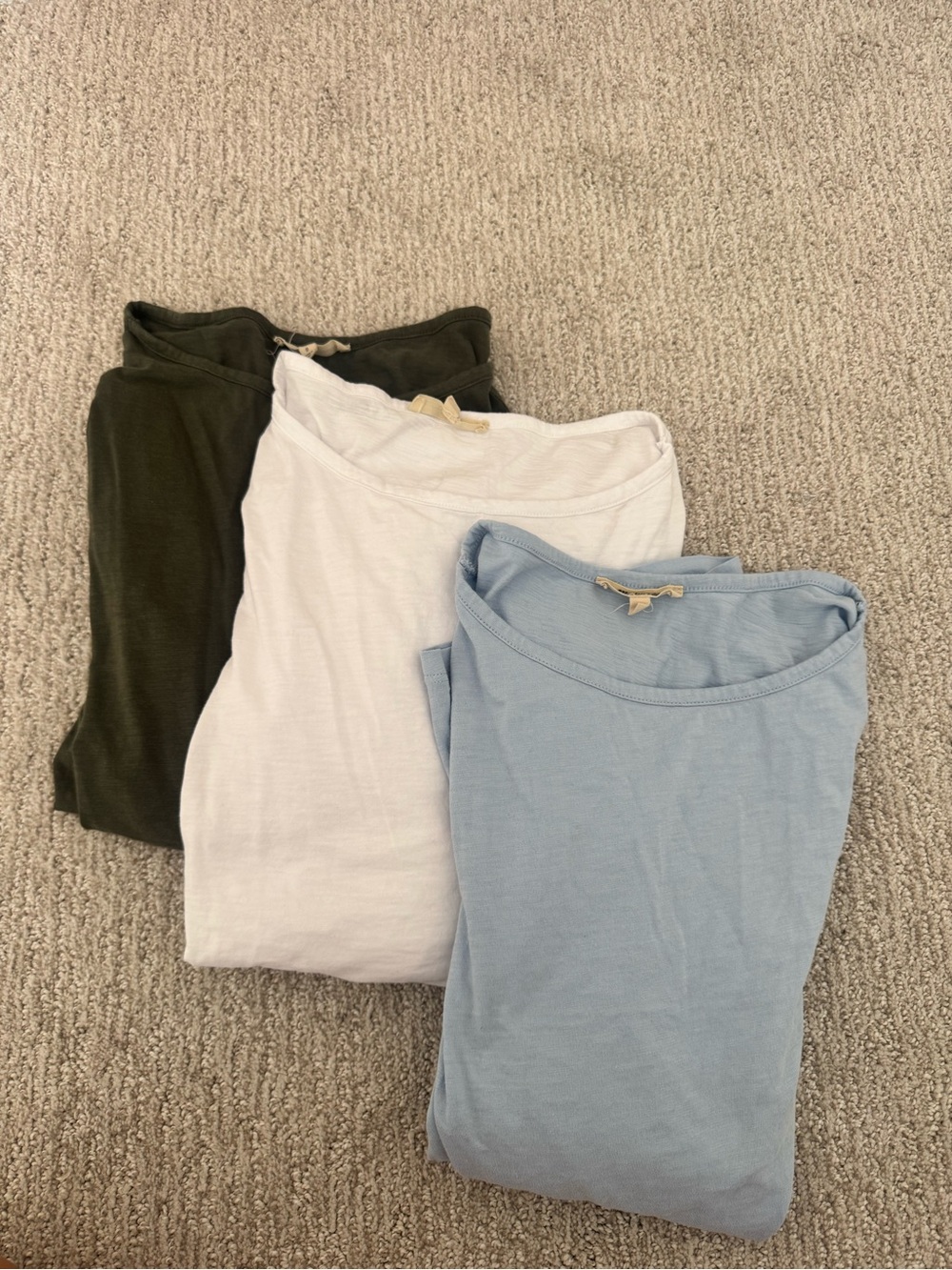 Madewell Long Sleeve Tees Side Ruched in Olive Green, White, and Light Blue